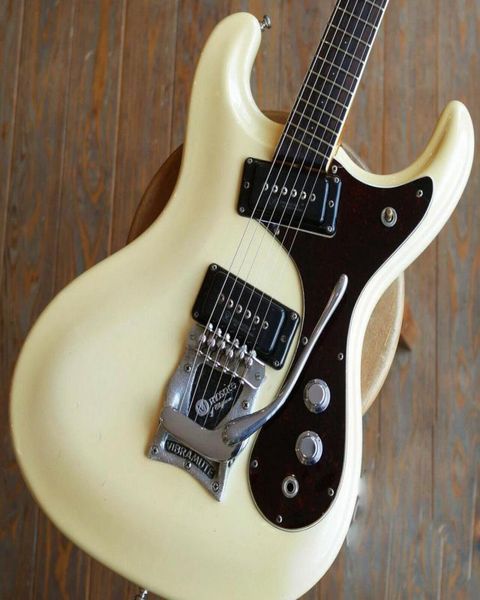 johnny ramone vibramute mosrite venture 1966 cream white electric guitar bigs tremolo bridge black p90 pickups small dot inlay7642855
johnny ramone vibramute mosrite venture 1966 cream white electric guitar bigs tremolo bridge black p90 pickups small dot inlay7642855