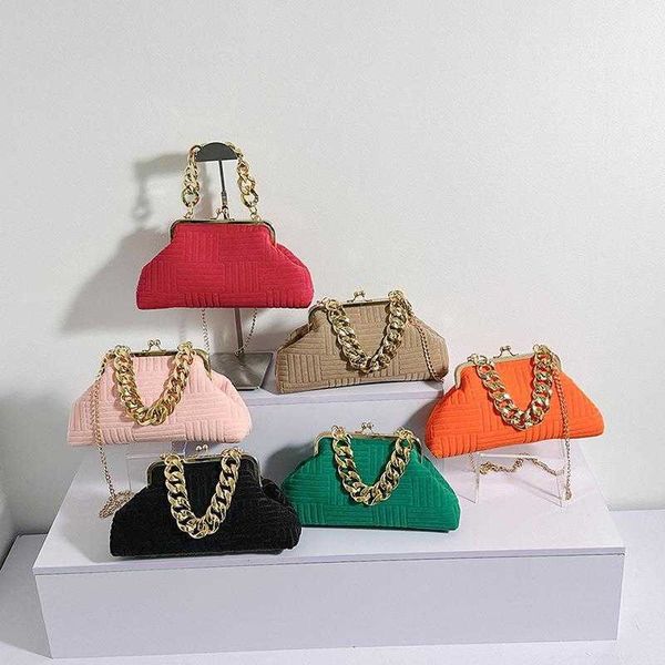 clipped button crossbody bag fashion simple womens solid color flannel thick chain handbag shoulder dinner
clipped button crossbody bag fashion simple womens solid color flannel thick chain handbag shoulder dinner