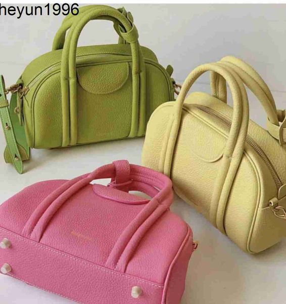2023 new bowling boston casual handheld pillow small design one shoulder crossbody bag
2023 new bowling boston casual handheld pillow small design one shoulder crossbody bag