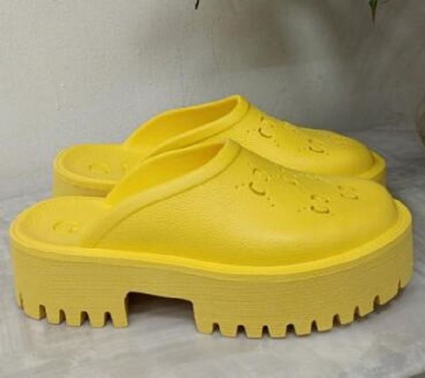 02 2030 fashion classic perforated designer sandals luxury platform slide hollow pattern slippers transparent materials sandal rubber flats, Black
02 2030 fashion classic perforated designer sandals luxury platform slide hollow pattern slippers transparent materials sandal rubber flats, Black