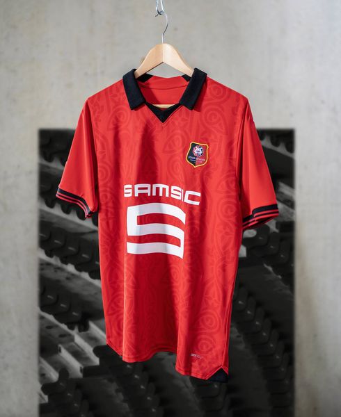 23 24 stade rennais camavinga soccer jersey doku 2024 2023 rennes bourigeaud maillots de foot truffert terrier maouassa nzonzi aguerd footba, Black;yellow
23 24 stade rennais camavinga soccer jersey doku 2024 2023 rennes bourigeaud maillots de foot truffert terrier maouassa nzonzi aguerd footba, Black;yellow