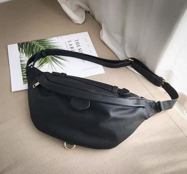 empreinte leather waist bags 2 colors black white blue flower imprinted soft leathet microfiber lining double zipper sealing class1597264
empreinte leather waist bags 2 colors black white blue flower imprinted soft leathet microfiber lining double zipper sealing class1597264