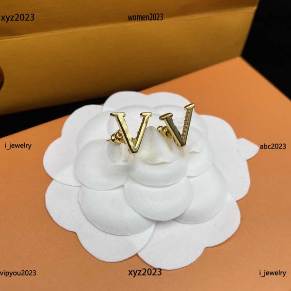 women designer earrings fashion luxury shiny alloy logo shape hoop & huggie jewelry #including brand box new arrival, Golden;silver
women designer earrings fashion luxury shiny alloy logo shape hoop & huggie jewelry #including brand box new arrival, Golden;silver