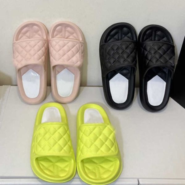 diamond quilted thick bottom women slides slippers c luxury lady pillow comfort soft platform sandal anti-skid summer beach pool sandals spo, Black
diamond quilted thick bottom women slides slippers c luxury lady pillow comfort soft platform sandal anti-skid summer beach pool sandals spo, Black