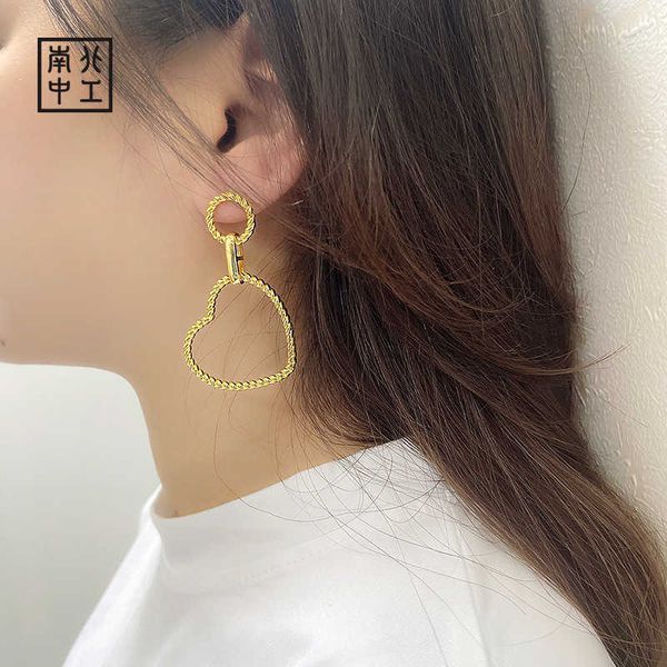 luoyang jewelry south middle school workers' simple hemp rope ring hanging heart earrings for women's brass earrings earring, Golden
luoyang jewelry south middle school workers' simple hemp rope ring hanging heart earrings for women's brass earrings earring, Golden