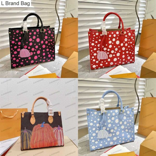 l brand bag onthego designer handbag yayoi kusama womens luxurys tote designers shouder bag dots crossbody purse wallet, Black
l brand bag onthego designer handbag yayoi kusama womens luxurys tote designers shouder bag dots crossbody purse wallet, Black