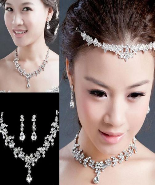 2020 in stock crystal bridal jewelry set drop plated necklace earrings wedding jewelry sets for bride bridesmaids women bridal acc3803052, White
2020 in stock crystal bridal jewelry set drop plated necklace earrings wedding jewelry sets for bride bridesmaids women bridal acc3803052, White