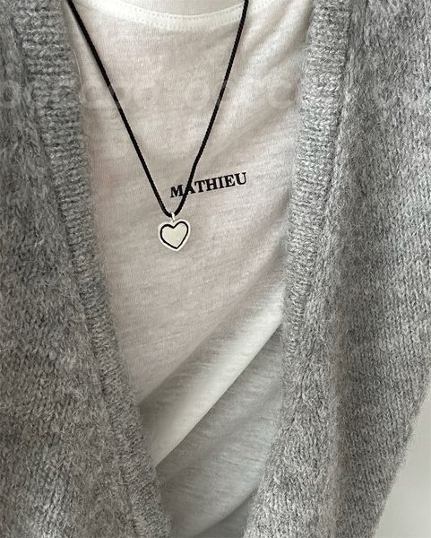french ins fashion niche design 925 sterling silver love pendant necklace for women with black rope vharm trendy jewelry
french ins fashion niche design 925 sterling silver love pendant necklace for women with black rope vharm trendy jewelry