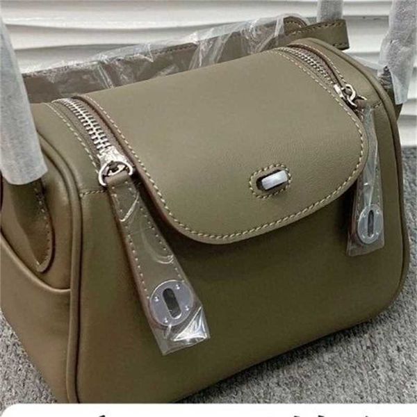 lindi bags h erme french pirindy bag cowhide doctor bag genuine leather women's bag new versatile one shoulder handheld pillow case bag
lindi bags h erme french pirindy bag cowhide doctor bag genuine leather women's bag new versatile one shoulder handheld pillow case bag