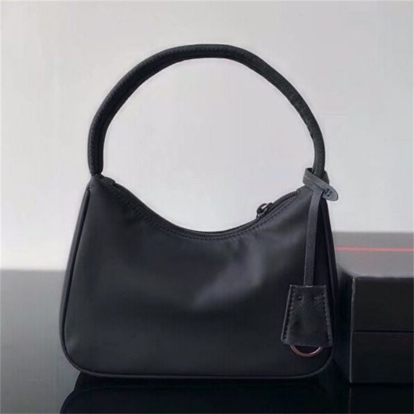 women designer shoulder bags luxury diamond handbag canvas hobo bag chest pack fashion brand tote chains hand lady presbyopic wholesale purs
women designer shoulder bags luxury diamond handbag canvas hobo bag chest pack fashion brand tote chains hand lady presbyopic wholesale purs