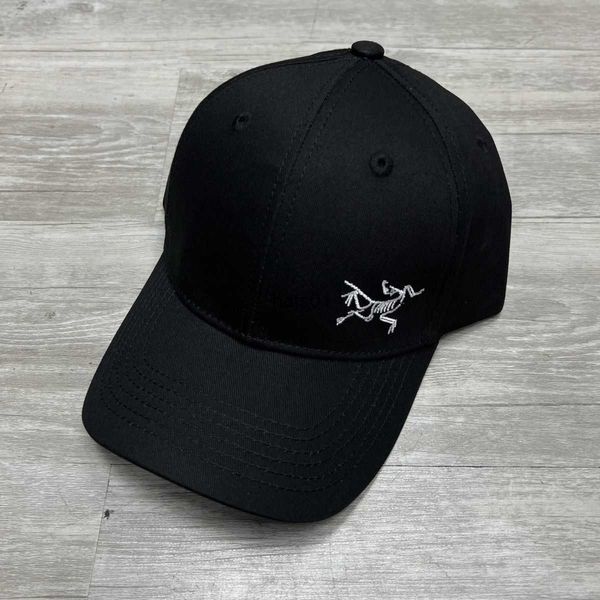 arc hat sun protection high-quality and simple embroidery korean version fashionable and fashionable westernized and duckbill hat, Blue;gray
arc hat sun protection high-quality and simple embroidery korean version fashionable and fashionable westernized and duckbill hat, Blue;gray