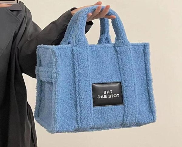 2021 new autumn and winter lamb cashmere tote bag temperament carry handbag single shoulder across the female bag1926652
2021 new autumn and winter lamb cashmere tote bag temperament carry handbag single shoulder across the female bag1926652