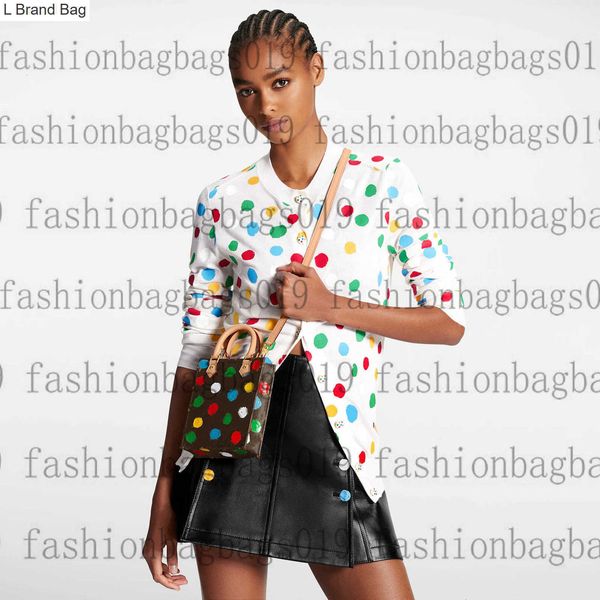l brand bag m81867 mini petit sac plat tote shouder bag x yayoi kusama organ bags multicolor painted dots womens designer yk luxurys handbag, Black
l brand bag m81867 mini petit sac plat tote shouder bag x yayoi kusama organ bags multicolor painted dots womens designer yk luxurys handbag, Black