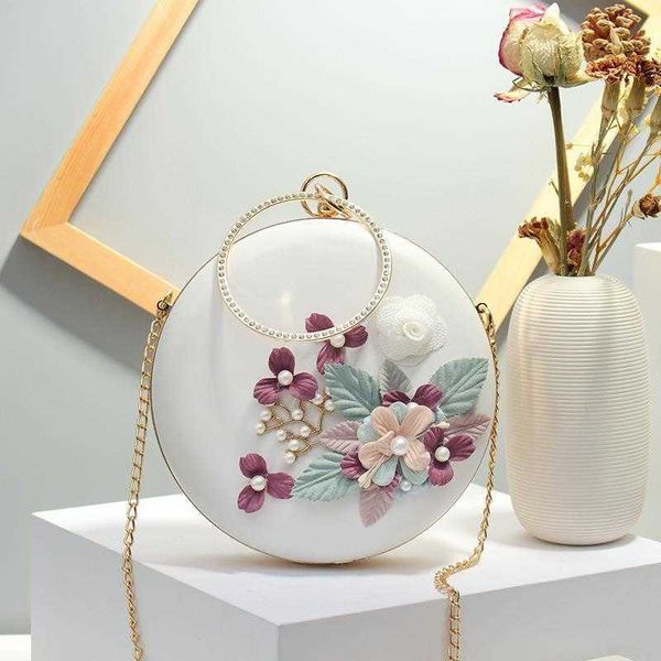 flower dinner bag pearl embroidery clutch diamond evening banquet small square chain
flower dinner bag pearl embroidery clutch diamond evening banquet small square chain