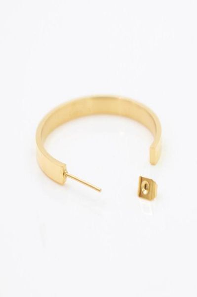 exquisite brand exaggerated big long open c stud earring love earrings for women girls screw with logo brincos5269046, Golden;silver
exquisite brand exaggerated big long open c stud earring love earrings for women girls screw with logo brincos5269046, Golden;silver
