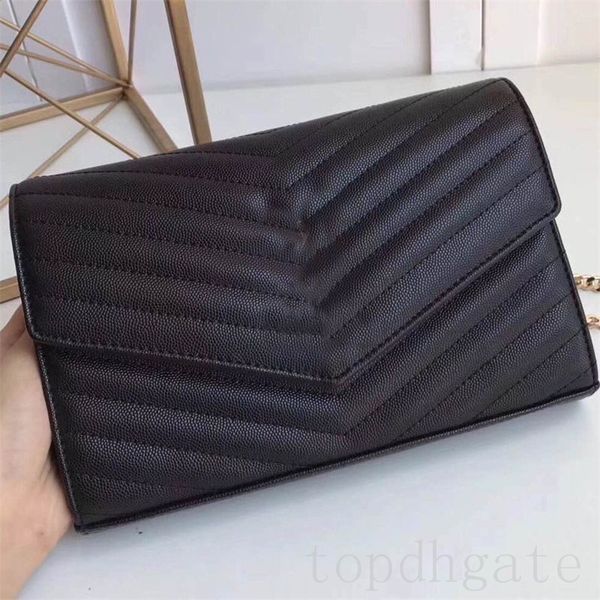 quilted ladies bag cross body clutch bag cover many interlayers caviars plated gold chain flap letters retro square portable hand bag large
quilted ladies bag cross body clutch bag cover many interlayers caviars plated gold chain flap letters retro square portable hand bag large