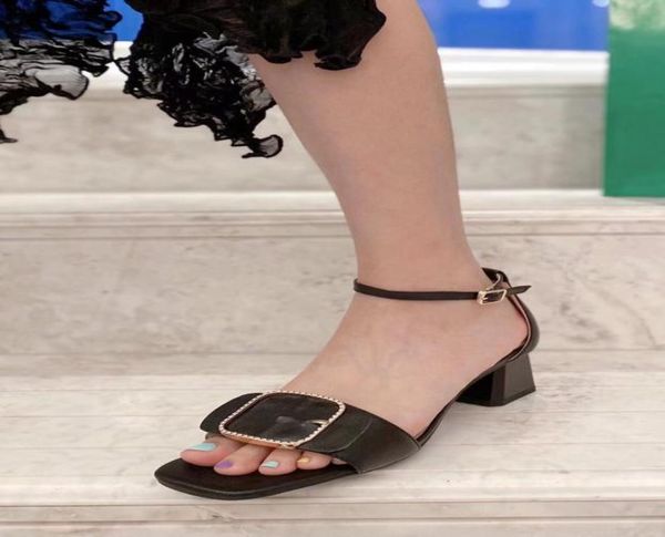 stylishbo y21050705 blackwhitebeige buckle sandals hollow genuine leather lamb skin strappy chunky kitten heels 51191251, Black
stylishbo y21050705 blackwhitebeige buckle sandals hollow genuine leather lamb skin strappy chunky kitten heels 51191251, Black