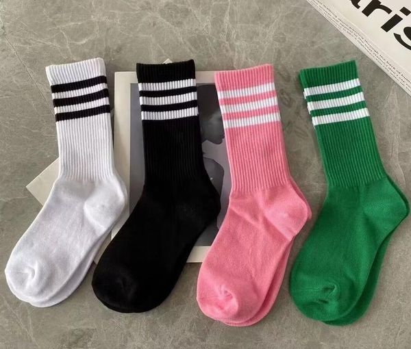 luxury italy designer letter cotton socks for women brands breathable striped middle tube sock ladies, Black;white
luxury italy designer letter cotton socks for women brands breathable striped middle tube sock ladies, Black;white
