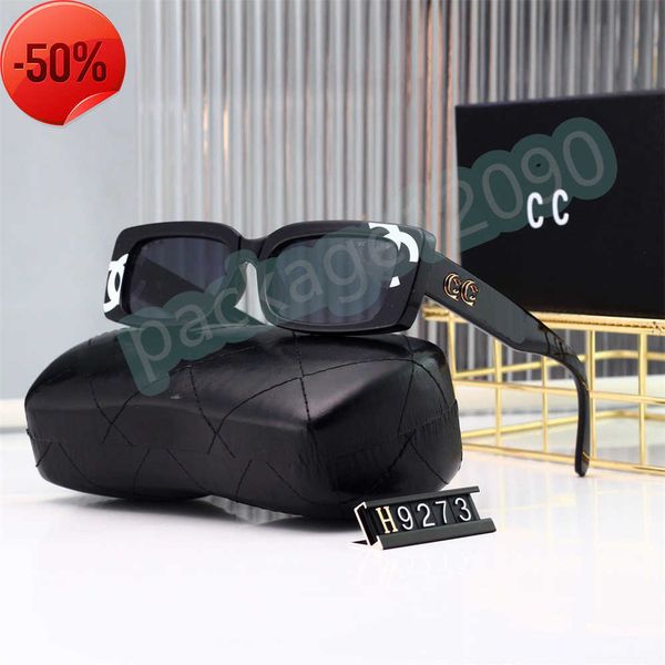 2023 mens women designer sunglasses luxury channel black glasses fashion eyewear diamond square sunshade crystal shape sun full package glas, White;black
2023 mens women designer sunglasses luxury channel black glasses fashion eyewear diamond square sunshade crystal shape sun full package glas, White;black