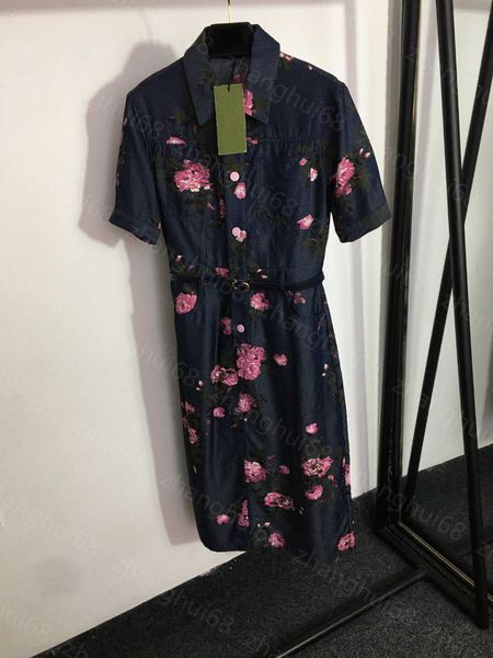 23ss summer dress womens designer clothing women dresses temperament floral print belt tucked in waist lapel short sleeve denim dress womens, Black;gray
23ss summer dress womens designer clothing women dresses temperament floral print belt tucked in waist lapel short sleeve denim dress womens, Black;gray