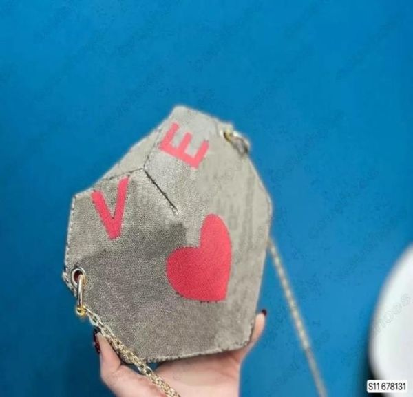 ophidia love heart chains bag leather mini desinger women valentines day limited heartshaped handbag messenger shoulder crossbody9890108
ophidia love heart chains bag leather mini desinger women valentines day limited heartshaped handbag messenger shoulder crossbody9890108