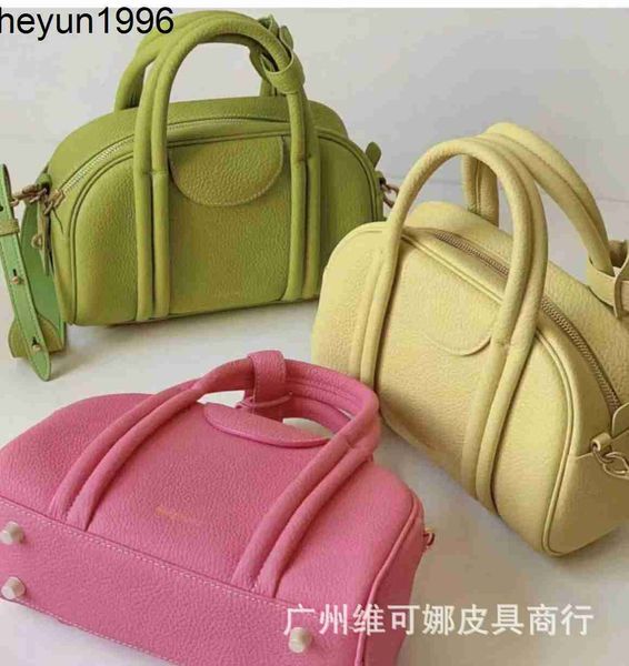 songsongmont small bowling series niche design layer cowhide handbag single shoulder crossbody bag for women
songsongmont small bowling series niche design layer cowhide handbag single shoulder crossbody bag for women