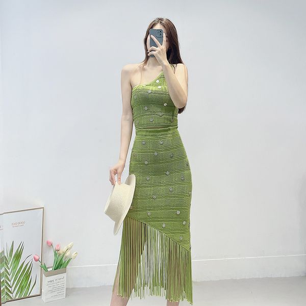 casual dresses new s-andro fruit green oblique shoulder short knitted strap tassel half dress two piece set, Black;gray
casual dresses new s-andro fruit green oblique shoulder short knitted strap tassel half dress two piece set, Black;gray