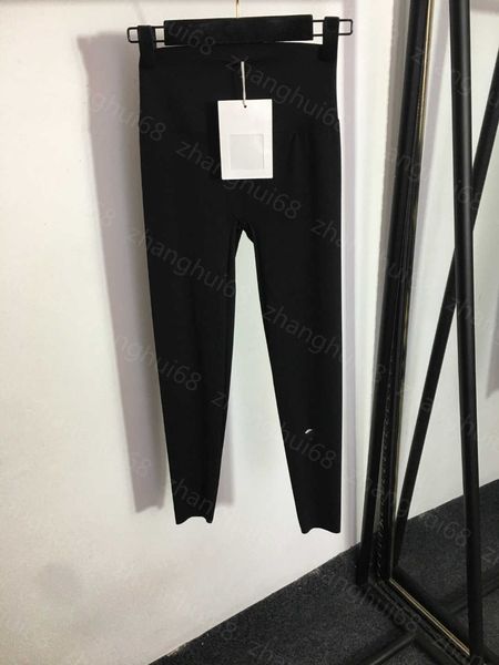 23ss yoga pants women designer leggings womens leggings pants carriage zipper high waist elastic show slim leggings plus fleece small foot p, Black
23ss yoga pants women designer leggings womens leggings pants carriage zipper high waist elastic show slim leggings plus fleece small foot p, Black