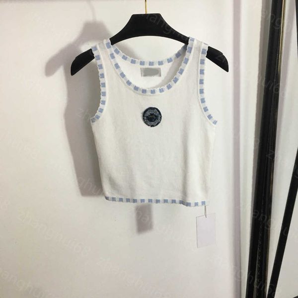 23ss womens designer clothing womens knits color matching round neck chest letter logo wool knitted vest womens clothes, White
23ss womens designer clothing womens knits color matching round neck chest letter logo wool knitted vest womens clothes, White