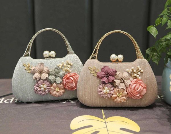 selling handbag flower dinner bag banquet exquisite small square long chain crossbody sachet
selling handbag flower dinner bag banquet exquisite small square long chain crossbody sachet