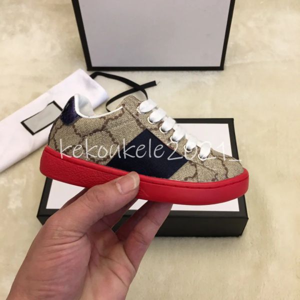 classic canvas children's sports shoes kids casual shoes for boys girls sneakers spring and autumn fashion running shoes come with box, Black
classic canvas children's sports shoes kids casual shoes for boys girls sneakers spring and autumn fashion running shoes come with box, Black