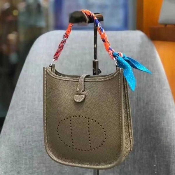 designer bag women's litchi evelynbag pattern h layer tote bags crossbody 2023 cowhide family mini with loa0
designer bag women's litchi evelynbag pattern h layer tote bags crossbody 2023 cowhide family mini with loa0