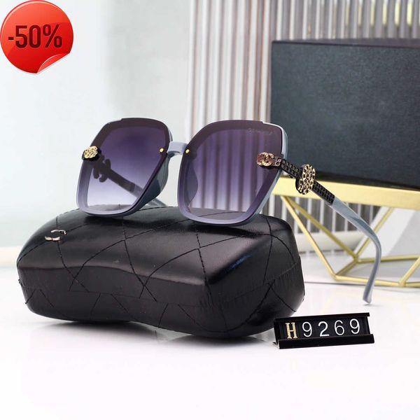 eyewear luxury brand fashion designer sunglasses women's 9269 sunglasses outdoor travel glasses metal classic brand glasses, White;black
eyewear luxury brand fashion designer sunglasses women's 9269 sunglasses outdoor travel glasses metal classic brand glasses, White;black