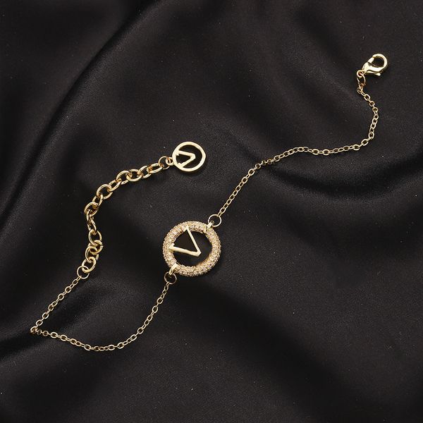 designer gold diamond pendant necklace earrings bracelet jewelry luxury couple necklace 925 silver holiday
designer gold diamond pendant necklace earrings bracelet jewelry luxury couple necklace 925 silver holiday
