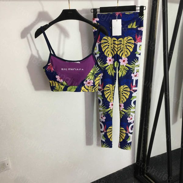 23ss womens designer clothing womens tracksuits yoga clothes monogram flower print strapless suspender vest stretch slimming leggings sets w, White
23ss womens designer clothing womens tracksuits yoga clothes monogram flower print strapless suspender vest stretch slimming leggings sets w, White