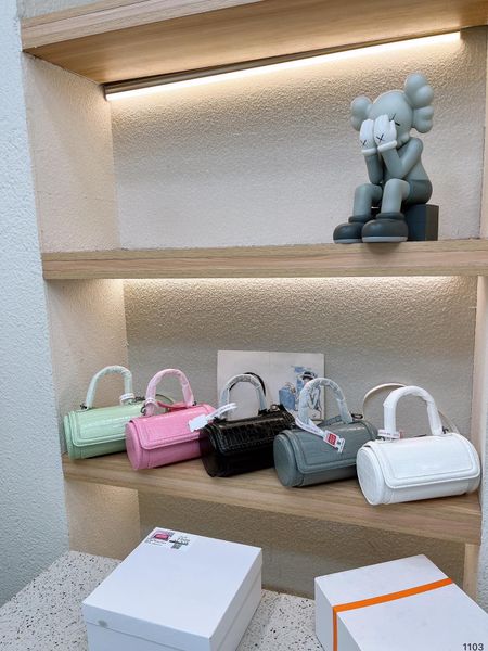 2023 women bags hourglass bags crocodile purses evening bags shoulder bags designers cross body lady alligator genuine leather handbags tote
2023 women bags hourglass bags crocodile purses evening bags shoulder bags designers cross body lady alligator genuine leather handbags tote