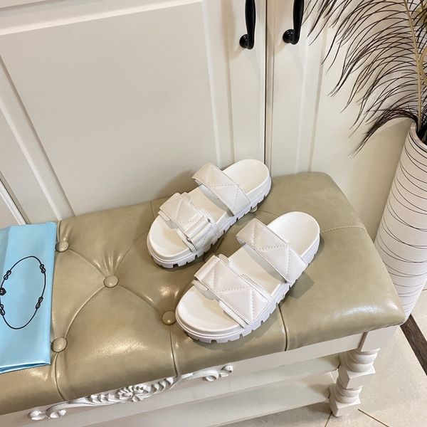 women designer slippers transparent pvc jelly sandals womens letter printed luxury summer slipper slides silicone lady flip flops flat shoe, Black
women designer slippers transparent pvc jelly sandals womens letter printed luxury summer slipper slides silicone lady flip flops flat shoe, Black