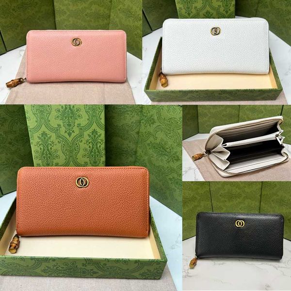 2023 new designers wallets original genuine leather purses women zipper purse fashion long clutch bag plaid card holder zip coin bag, Red;black
2023 new designers wallets original genuine leather purses women zipper purse fashion long clutch bag plaid card holder zip coin bag, Red;black