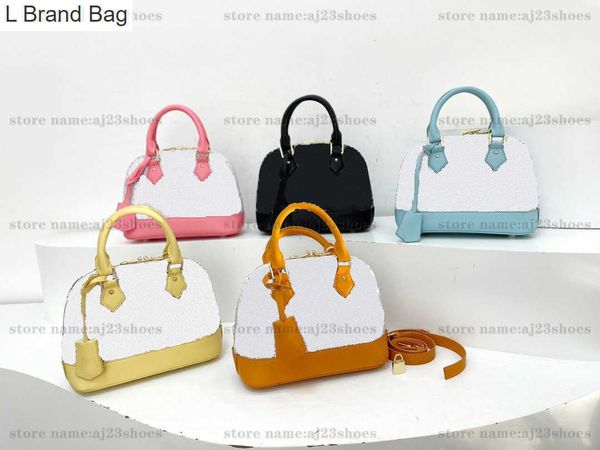l brand bag alma 1854 jacquard textile small shell bag yellow pink blue flowers crossbody vintage stylishly compact key bell bb designer bag, Black
l brand bag alma 1854 jacquard textile small shell bag yellow pink blue flowers crossbody vintage stylishly compact key bell bb designer bag, Black