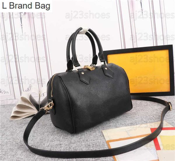 l brand bag compact speedy bandouliere 25 tote bags black embossed grained cowhide leather crossbody handles adjustable shoulder strap 25cm
l brand bag compact speedy bandouliere 25 tote bags black embossed grained cowhide leather crossbody handles adjustable shoulder strap 25cm