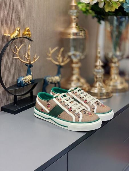 2023designers tennis 1977 sneaker canvas luxurys shoe beige blue washed jacquard denim women shoes ace rubber sole embroidered vintage casua, Black
2023designers tennis 1977 sneaker canvas luxurys shoe beige blue washed jacquard denim women shoes ace rubber sole embroidered vintage casua, Black