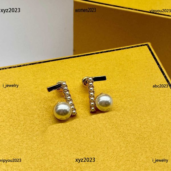 women designer earrings fashion luxury pearl decoration of different sizes hoop & huggie jewelry #including brand box new arrival, Golden;silver
women designer earrings fashion luxury pearl decoration of different sizes hoop & huggie jewelry #including brand box new arrival, Golden;silver