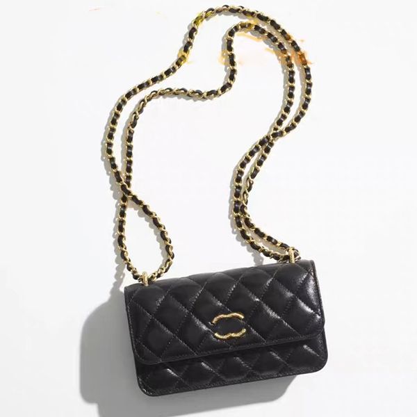 designer women classic shoulder bag flip ringer hardware metal buckle caviar bag double chain handheld crossbody bag mini makeup box coin ba
designer women classic shoulder bag flip ringer hardware metal buckle caviar bag double chain handheld crossbody bag mini makeup box coin ba