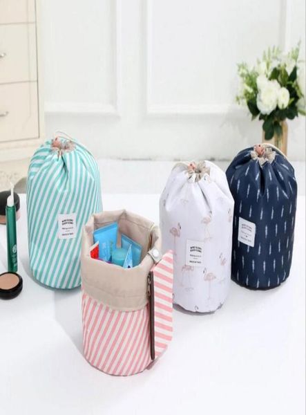 geometric printed barrel shaped travel cosmetic storage bag nylon drum washable makeup organizer pouch5123879
geometric printed barrel shaped travel cosmetic storage bag nylon drum washable makeup organizer pouch5123879