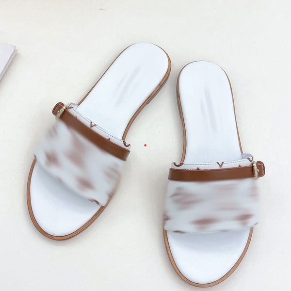 2023 fashion women slippers sandal classic black flat home slipper bathroom leather sandals shoes woman flip flops luxury pantoufles sandale
2023 fashion women slippers sandal classic black flat home slipper bathroom leather sandals shoes woman flip flops luxury pantoufles sandale