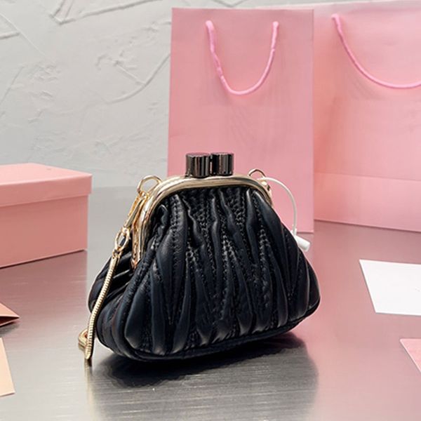 clip wallet mini hand purse detachable chain pleated skin women headphone bag genuine leather plain coin purse, Red;black
clip wallet mini hand purse detachable chain pleated skin women headphone bag genuine leather plain coin purse, Red;black