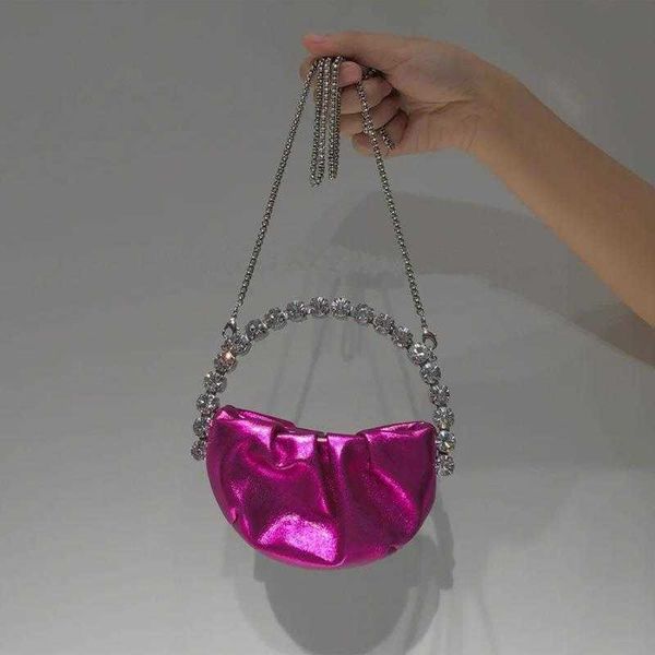 rhinestone bag portable diamond evening pleated trendy special interest design crossbody cloud for women
rhinestone bag portable diamond evening pleated trendy special interest design crossbody cloud for women