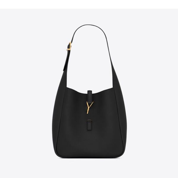 highest quality designer bag hobo bag handbag shoulder bag underarm bag fashion bag boutique bag metal buckle perfect restore
highest quality designer bag hobo bag handbag shoulder bag underarm bag fashion bag boutique bag metal buckle perfect restore