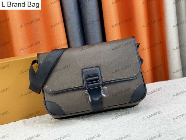 l brand bag men's medium archy m46328 messenger bag embossed messenger crossbody bags adjustable removable jacquard strap designer satc, Black
l brand bag men's medium archy m46328 messenger bag embossed messenger crossbody bags adjustable removable jacquard strap designer satc, Black