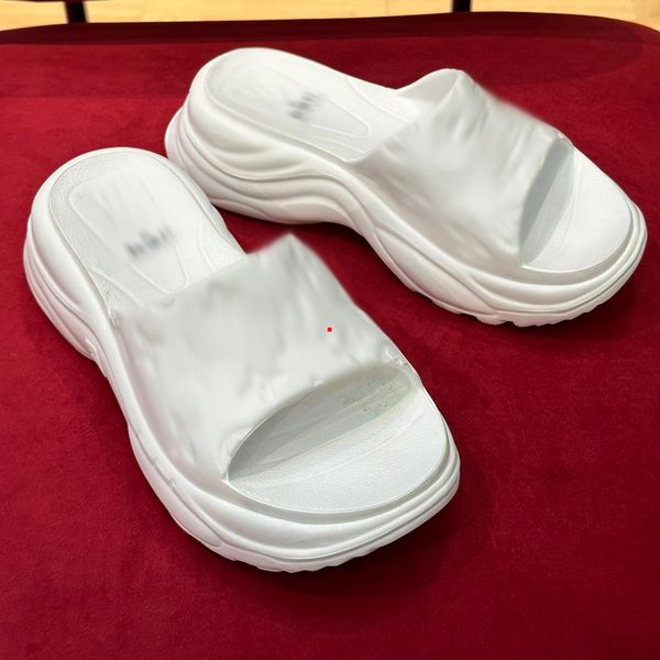 2023 fashion luxuries designers summer flat slipper sheepskin diamond lattice women designer sandals genuine leather shoes with box -181, Black
2023 fashion luxuries designers summer flat slipper sheepskin diamond lattice women designer sandals genuine leather shoes with box -181, Black